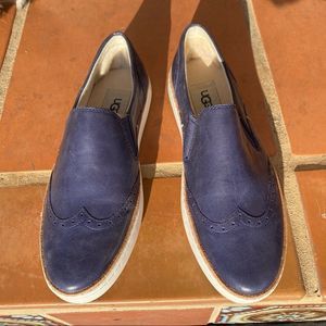 Ugg loafer wingtip distressed blue size 6.5 NWOB
